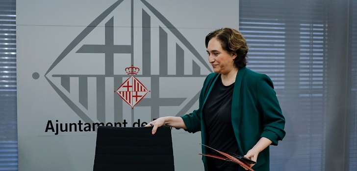 La justicia paraliza el proyecto de dentista municipal de Ada Colau